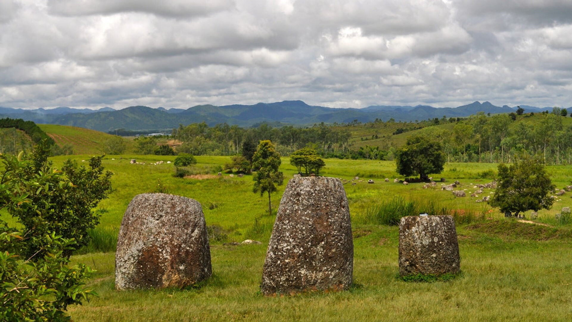 Begin your visa-prepared day with Laos’s tranquil ambiance